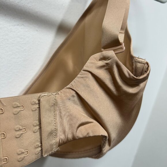 Skims Weightless scoop clay Underwire Bra With Adjustable Straps Size 34H - Picture 8 of 9